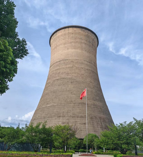 電廠(chǎng)冷卻塔拆除:綠色拆除的專(zhuān)業(yè)技藝與安全之道